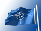 НАТО отказа да преговаря с посланици на Кадафи