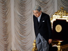 Японският император се моли за народа