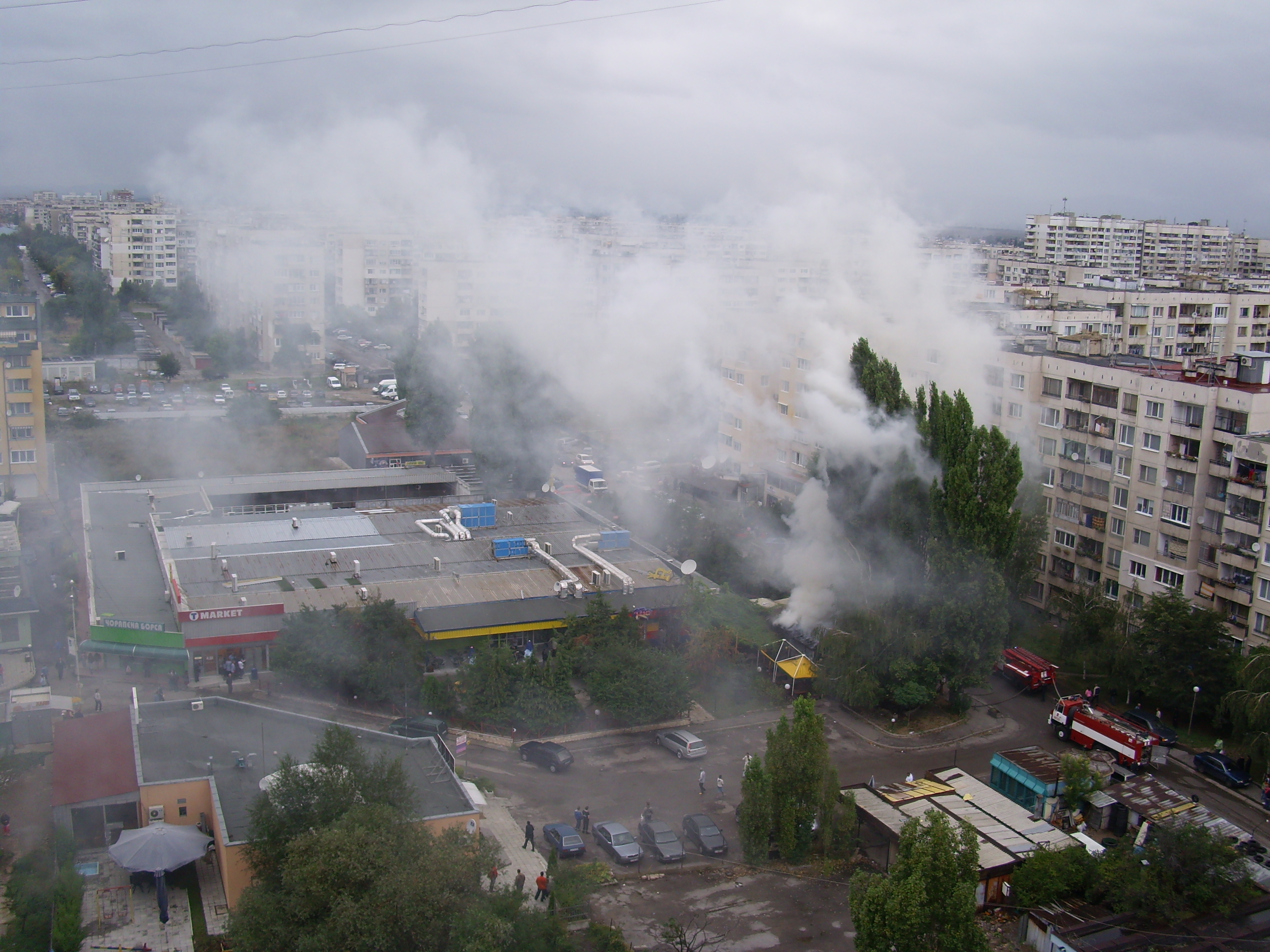 Заведение за бързо хранене изгоря в Люлин 10 (07.09.09, 17:10)