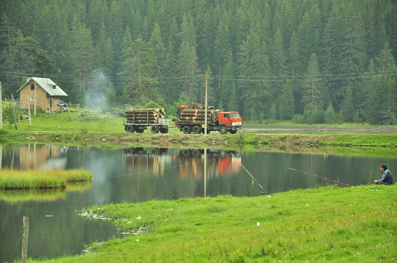 около яз."Широка поляна"