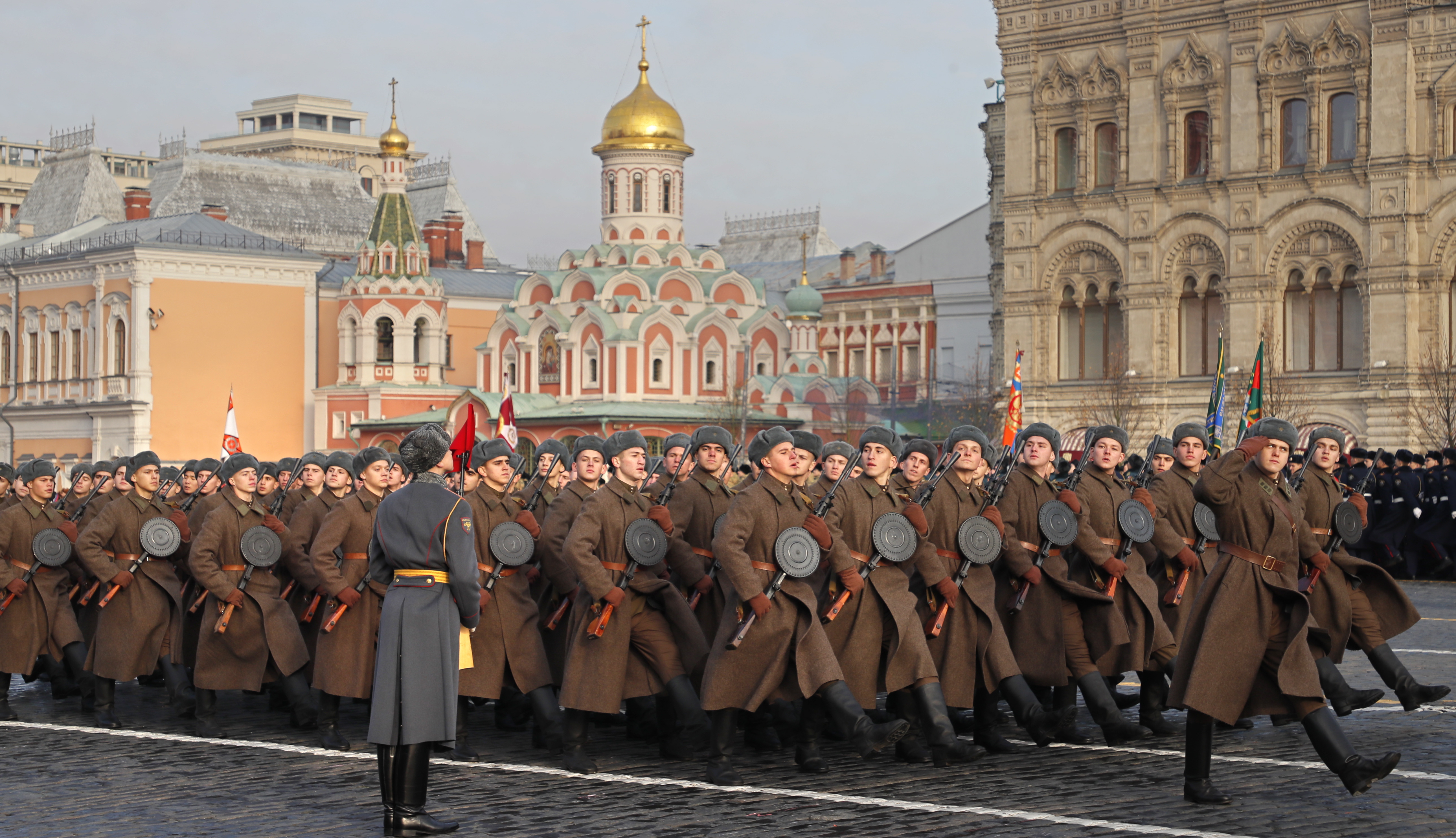 Песни для парада на 9 мая. Red Army Choir. ЗИЛ-157кв красная площадь парад. Red Army. Soviet Army Parade.