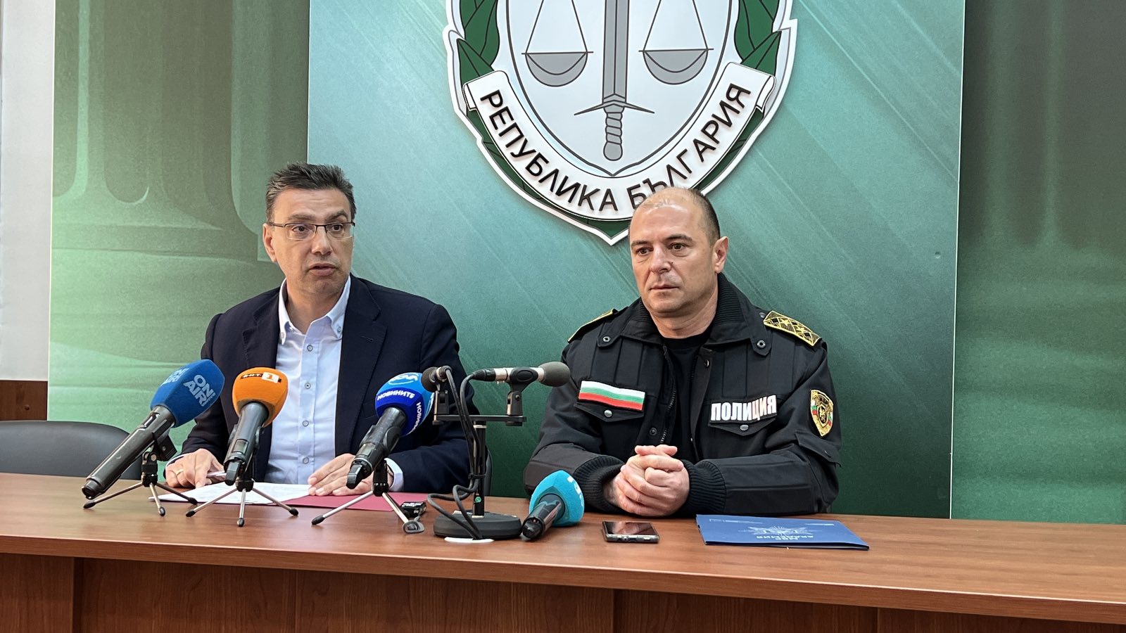 Двама молдовци са задържани за въоръжен грабеж на украинско семейство в Св. Влас