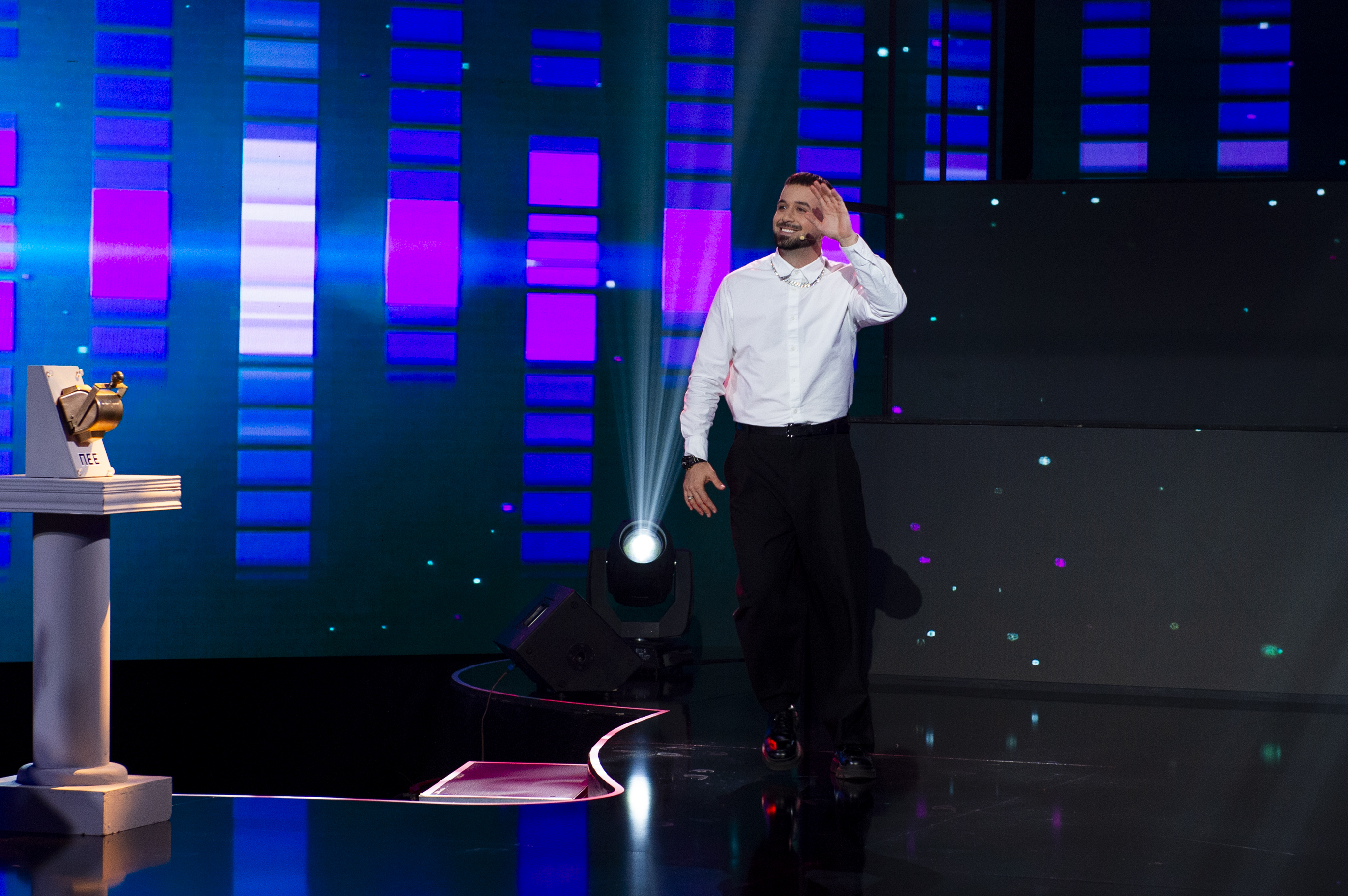 пееш или лъжеш