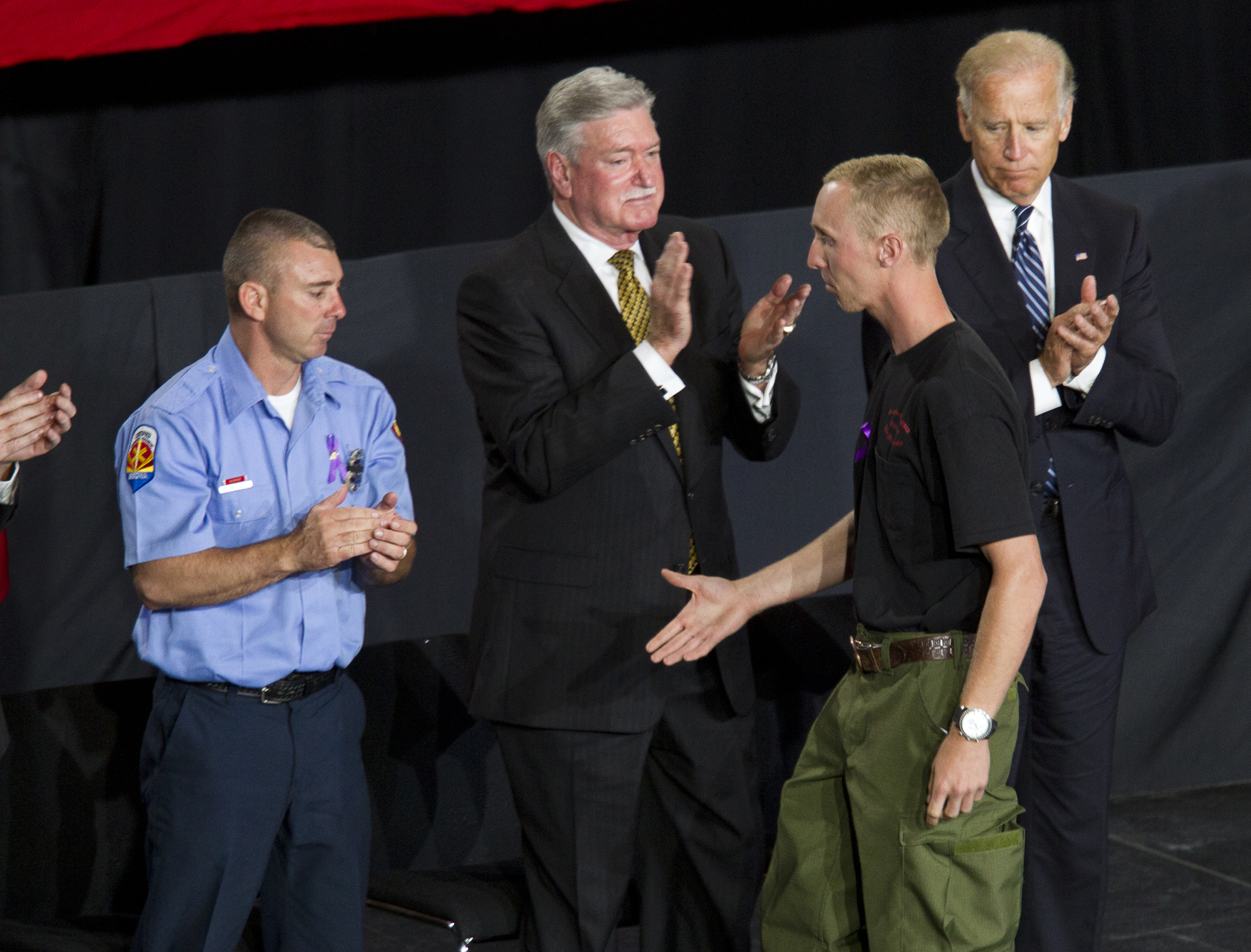 пожарникари