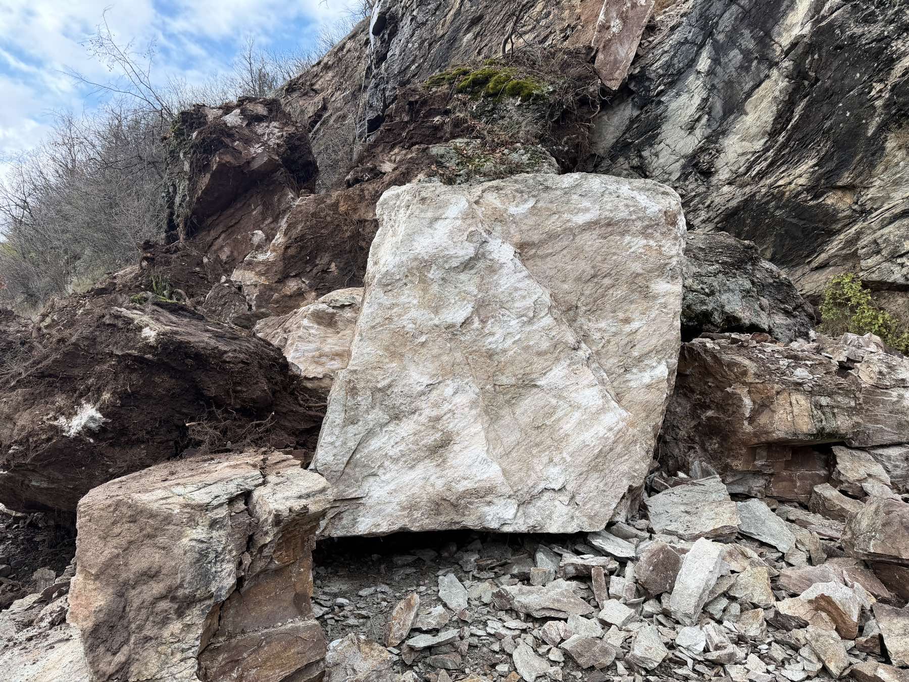 скално срутване