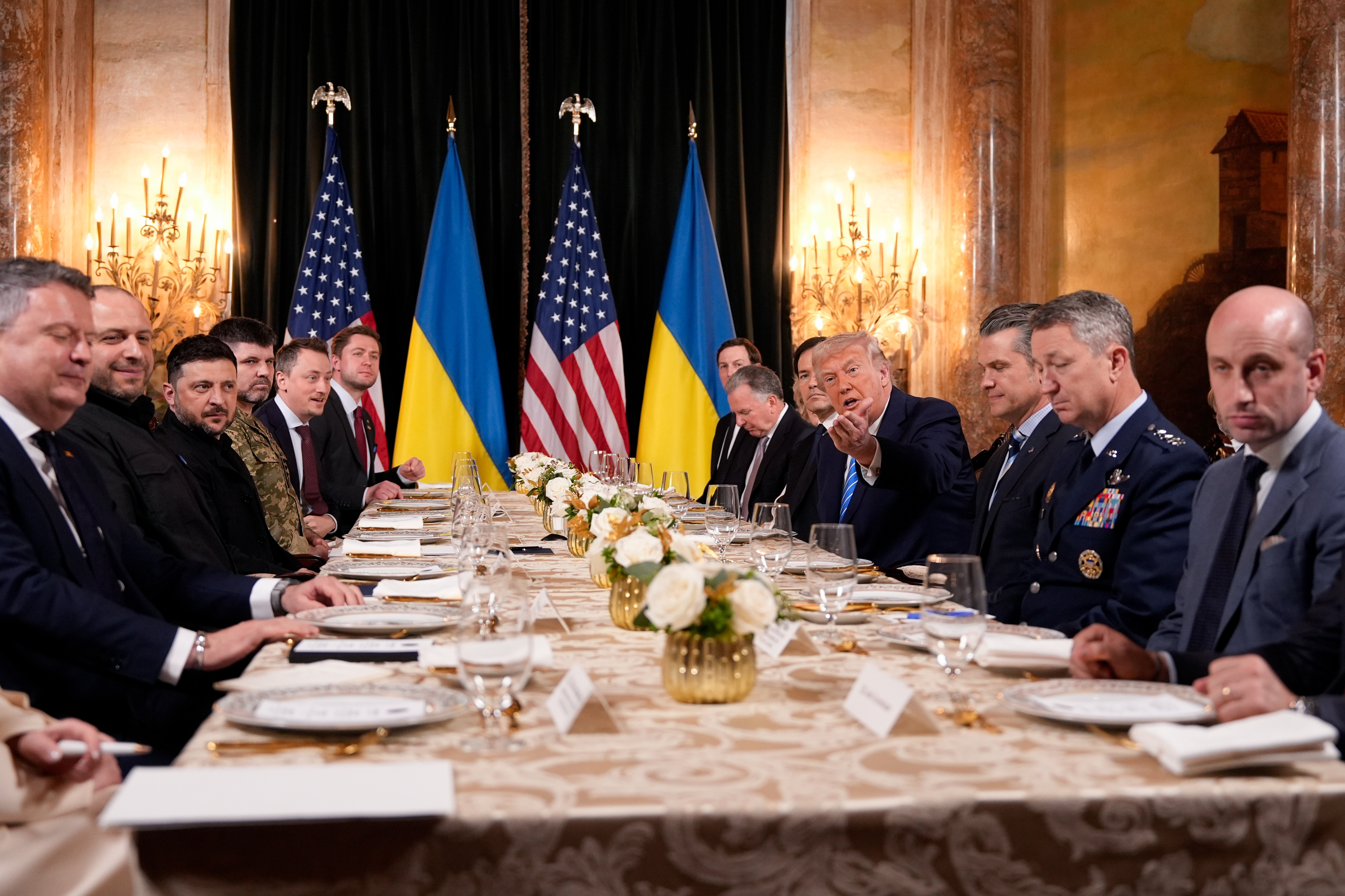 Тръмп и Зеленски