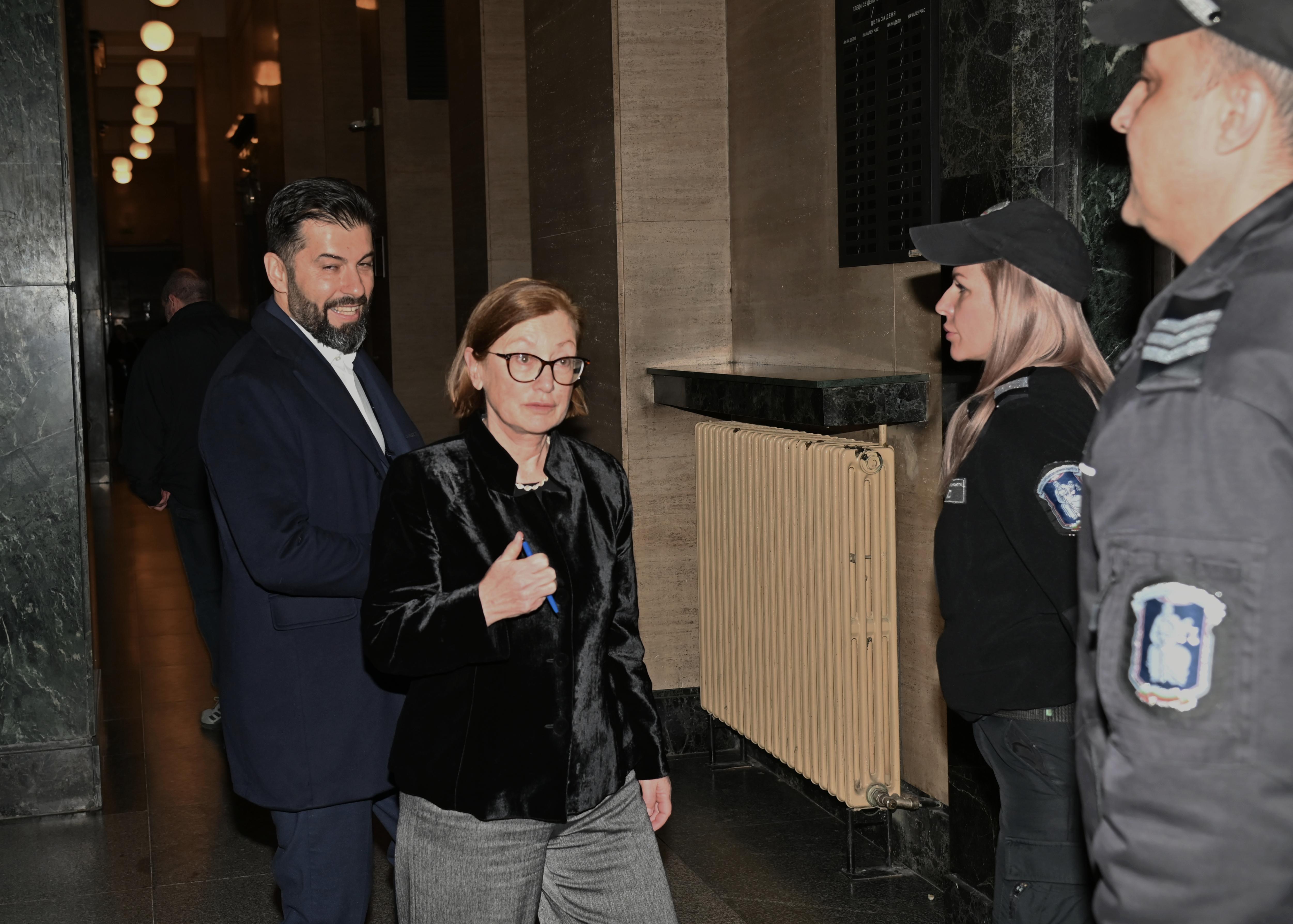 Кирил Петков дело