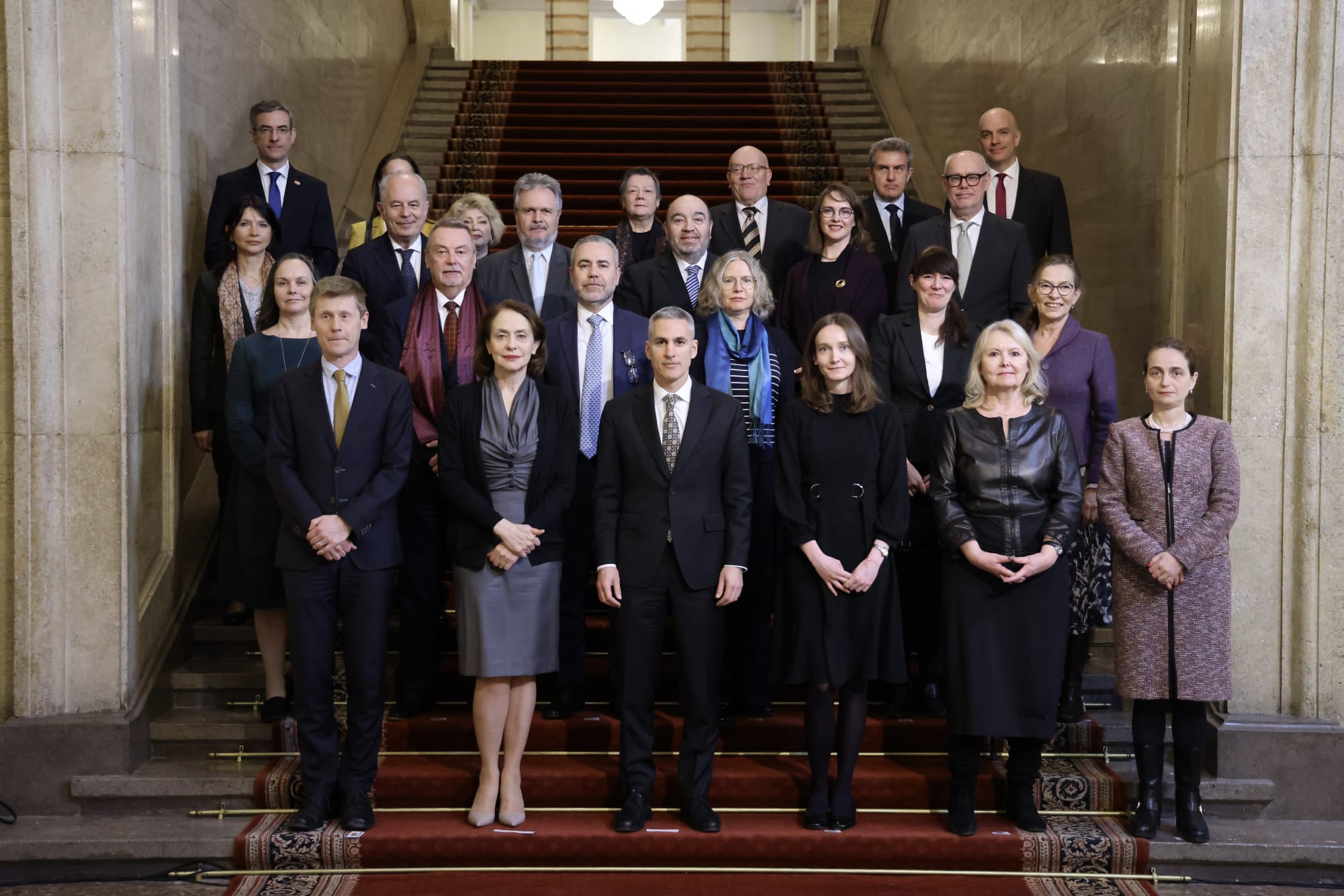 Посланици МС