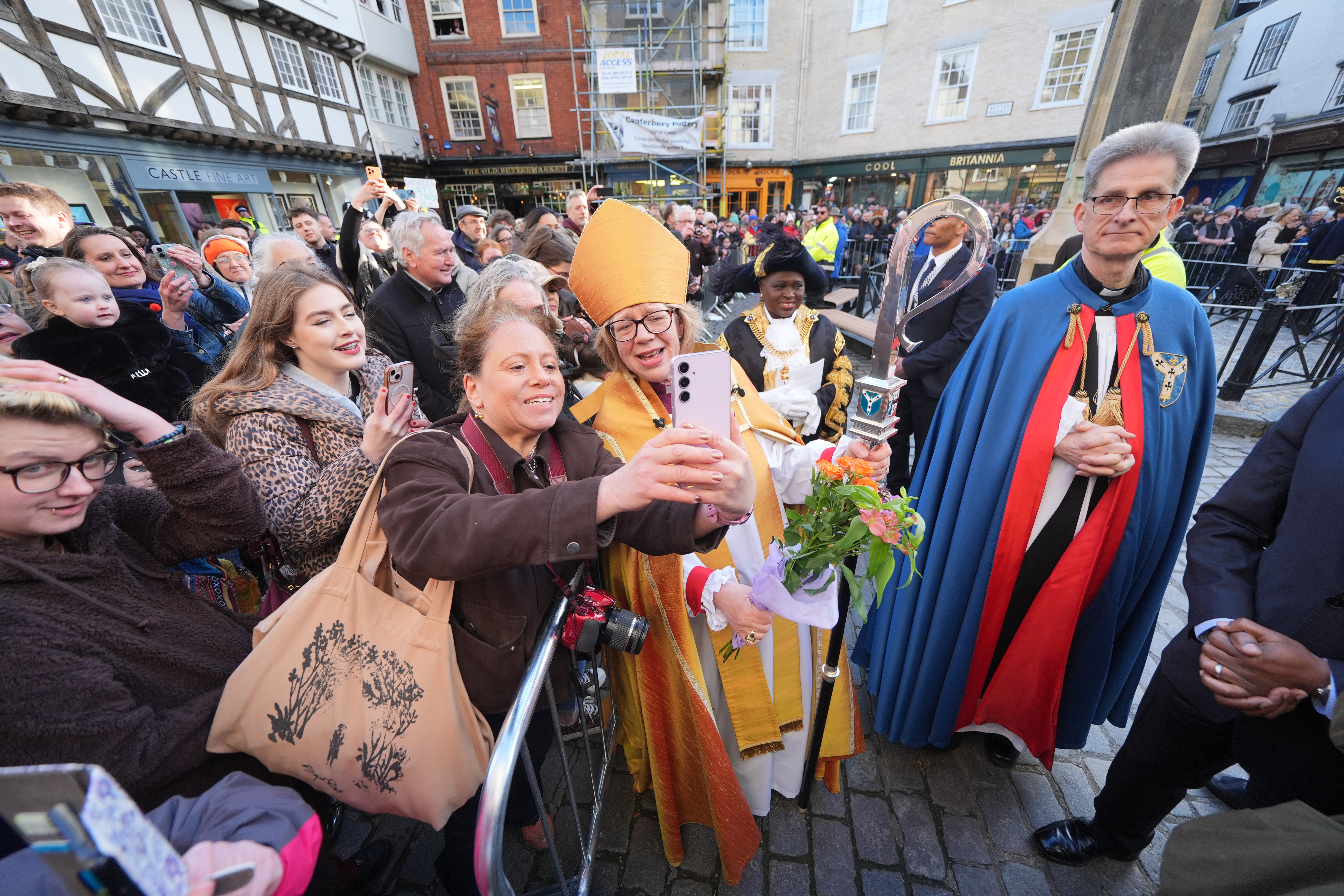 сара мълали