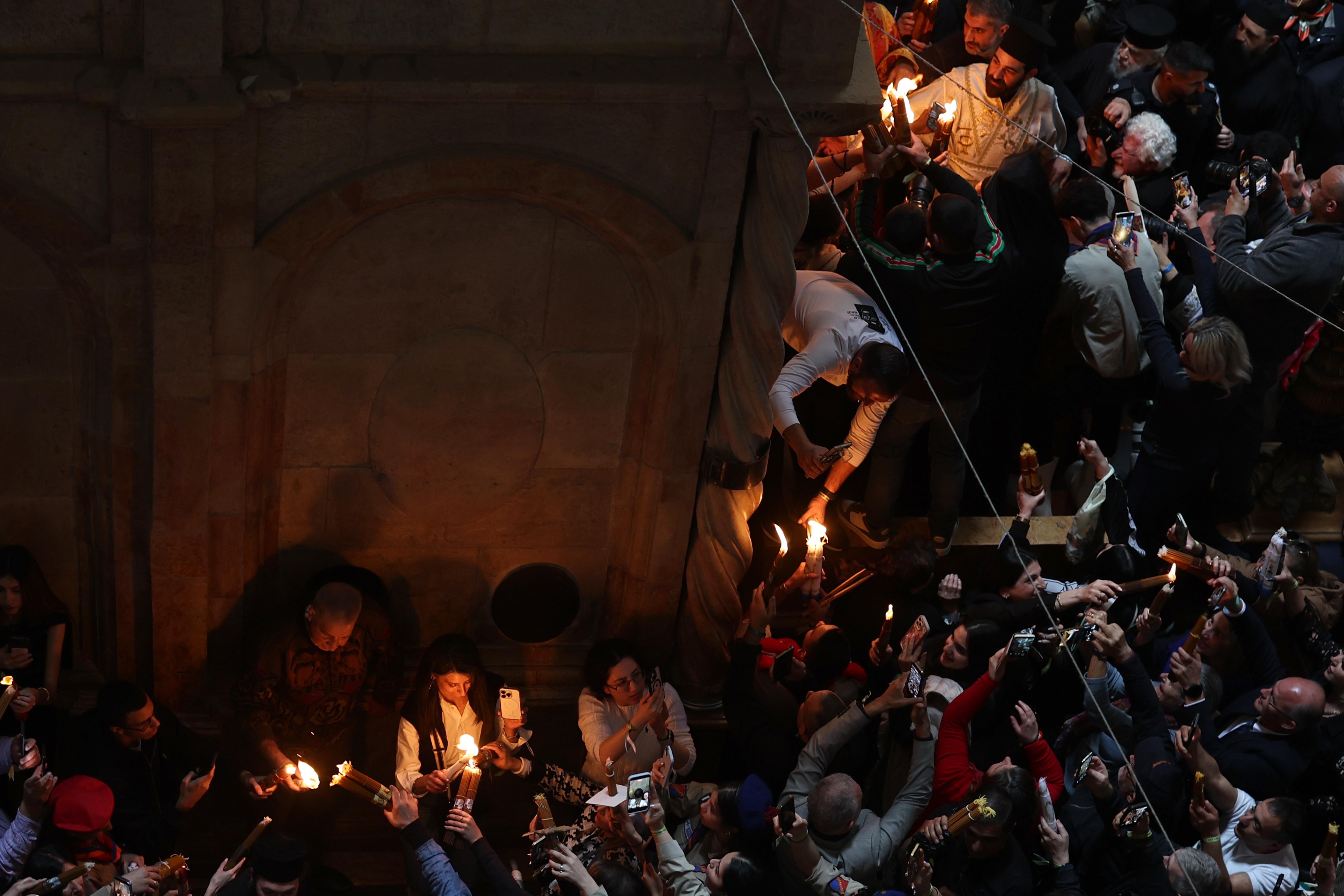 Благодатен огън