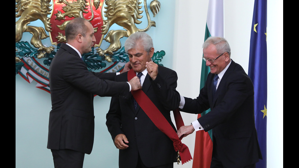 Александър Александров