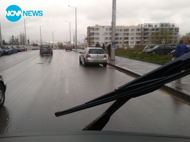 Така се спира на спирка!