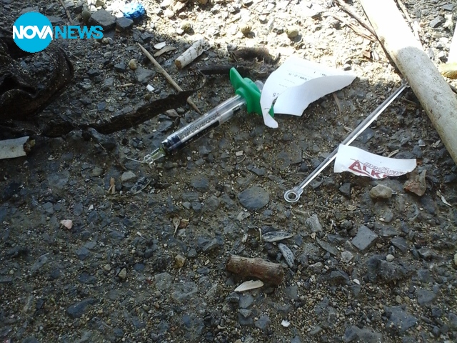 Мръсна детска площадка "Мусагеница"