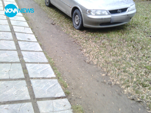 Неправилно паркиран автомобил