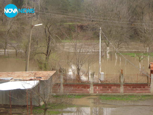 Контролирано изпускане на яз. Искър