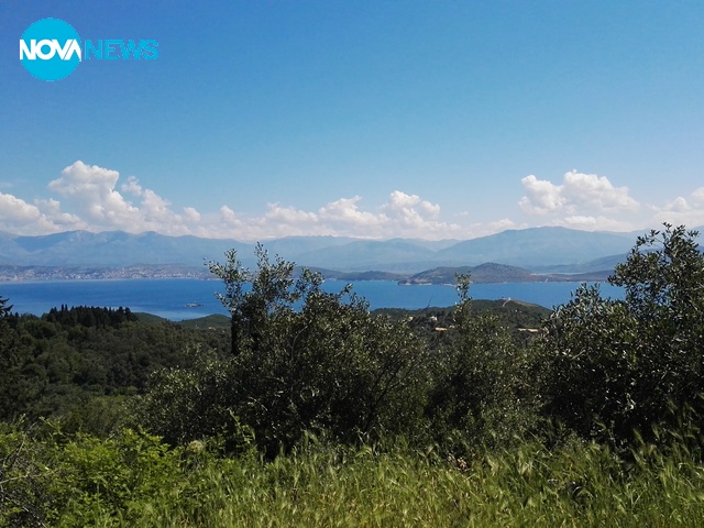 Блокирани туристи на о-в Корфу