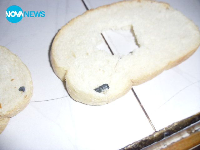 Парче гума в хляба!