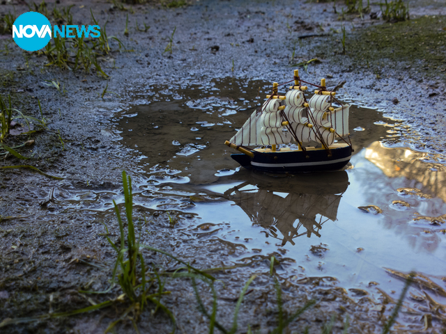 Море зад блока