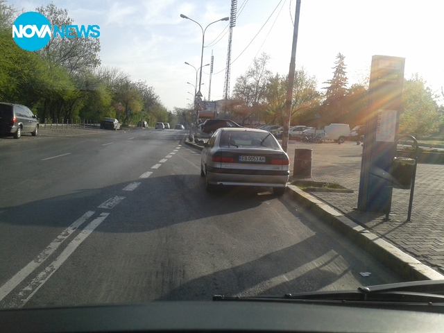 Така се спира на спирка!