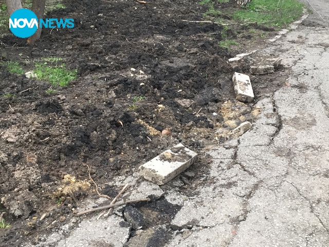 Последици от "ремонт" в градинка в жк. Младост 1