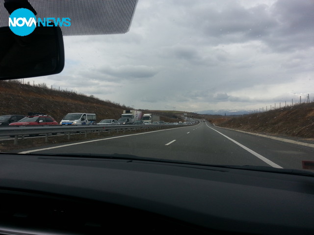 Задръстване от Дупница до Диканите