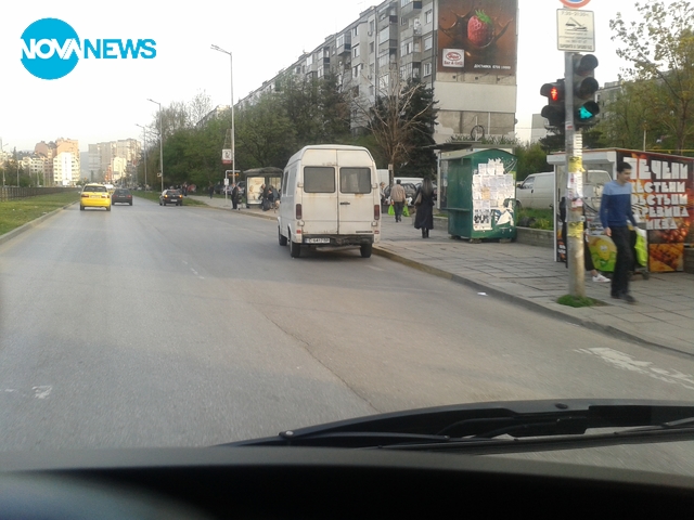 Да паркираш на спирка