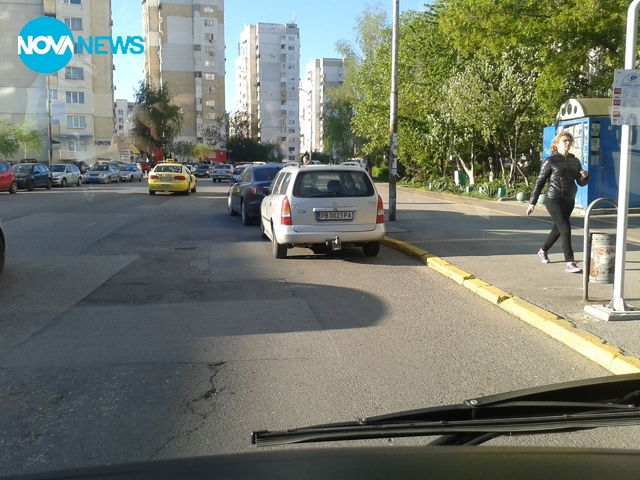 Така се спира на спирка!