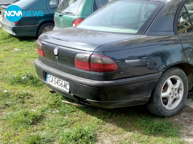 Паркиране в зелени площи