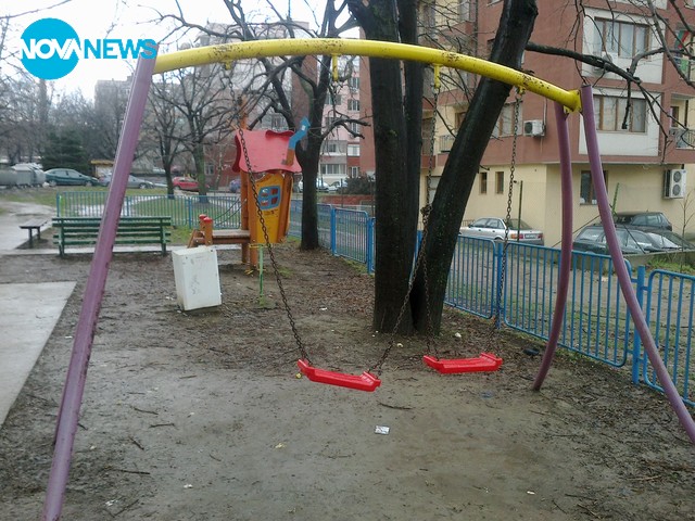 Пешеходните пътеки и пътищата в междублоковите пространства 2