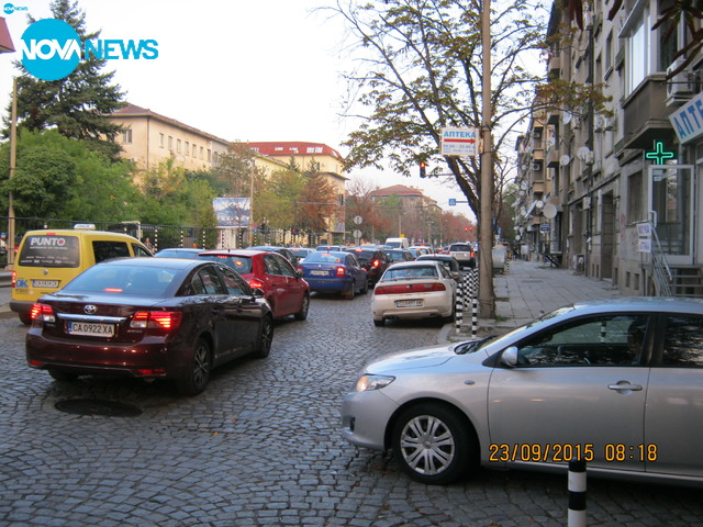 Задръстване заради неправилно паркиране