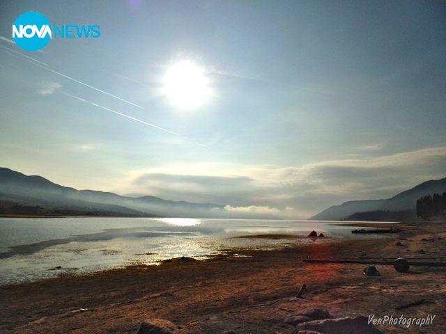 Изгрев над язовир Батак