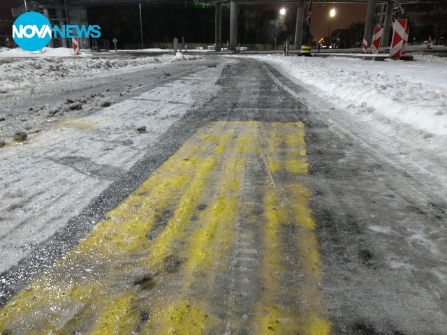 Улици от лед в Бургас