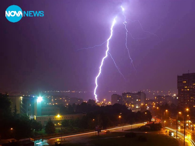 Гръмотевици в Бургас