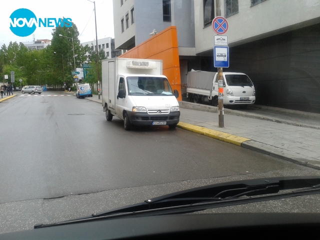 Така се спира на спирка!