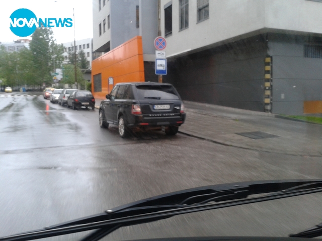 Така се спира на спирка!