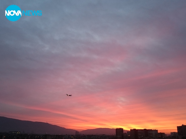 Залез над София