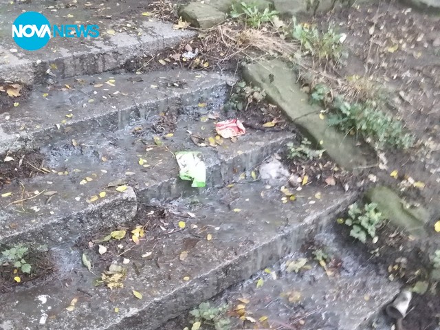 Градинката в "Княжево", превърната в паркинг