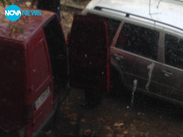 Частна подвижна бензиностанция пред входа - 1 част