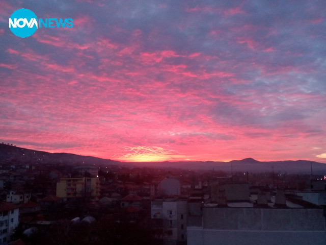 Изгрев над Айтос