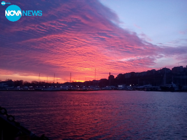 Изгрев над Созопол