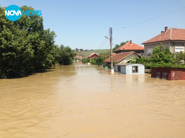 Трагедия! Мизия под вода