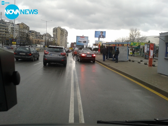 Как се спира на спирка?