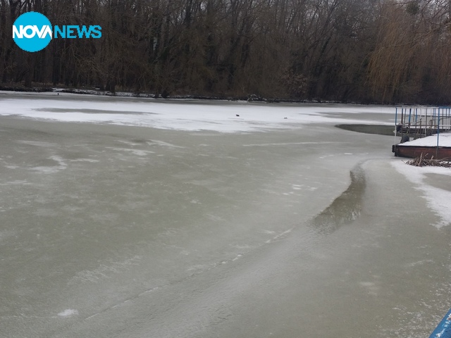 Река Камчия замръзна