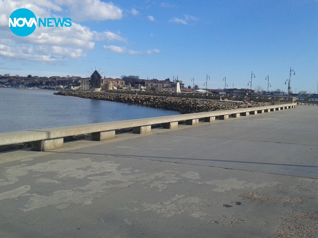 Пролет моя, бяла пролет...