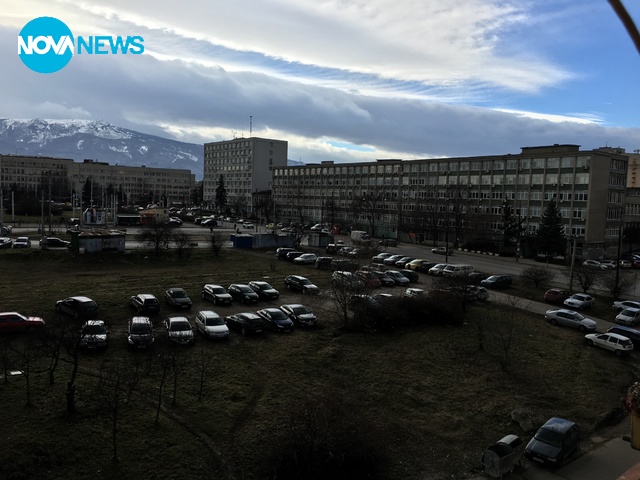 Паркинг и/или зелена площ