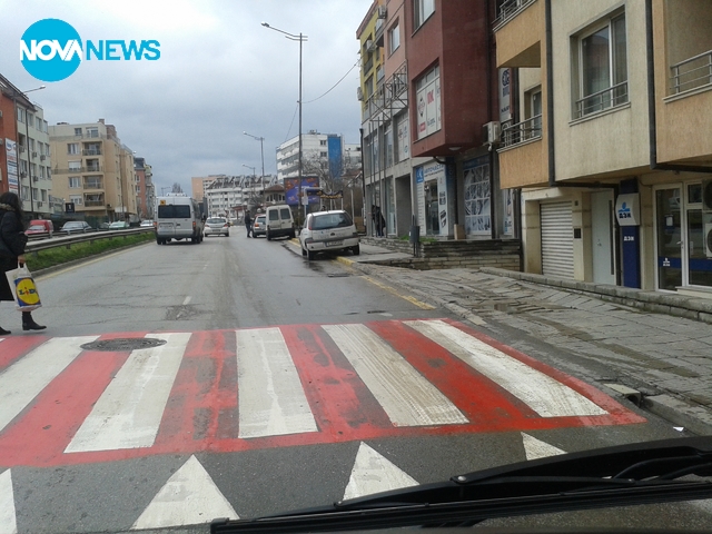 Така се спира на спирка!