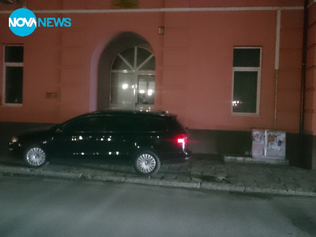 Нагло паркиране пред обществено заведение