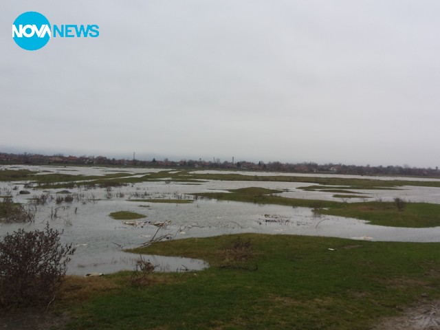 Река Тунджа в с. Желю Войвода (област Сливен)
