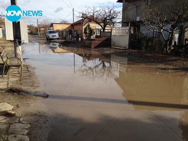 Улица от 45 години като река