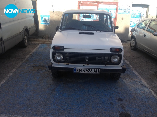 Полицейска кола на инвалидно място